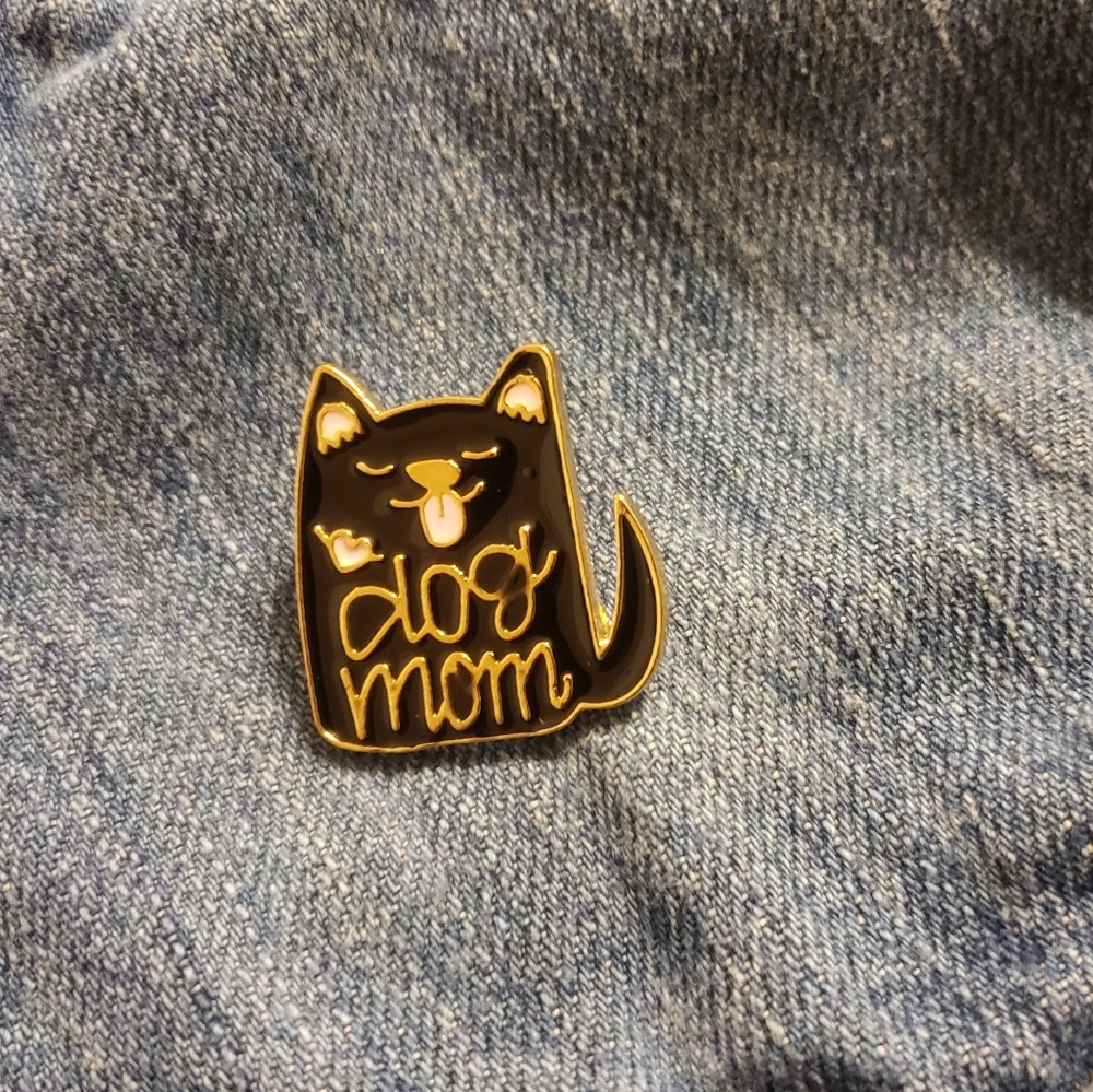 🐶Dog Mom Pin Brooch🐶
